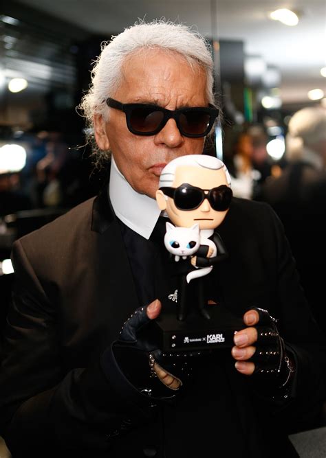 karl lagerfeld uniform label